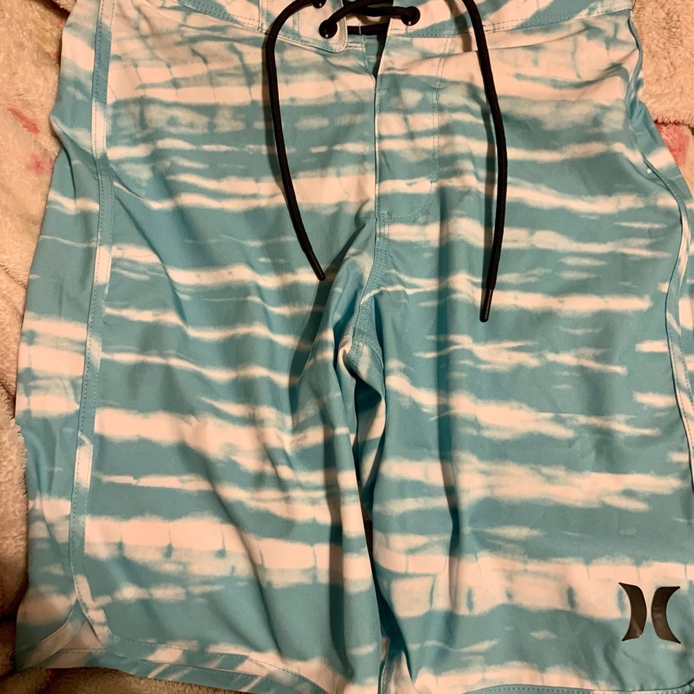 Hurley Mens Board shorts size 28 Nwt